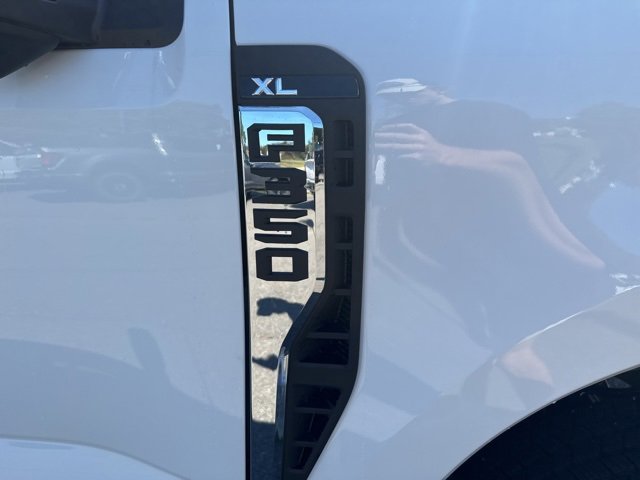 New 2026 Ford F350 XL w/ 360-Degree Camera Package image 14