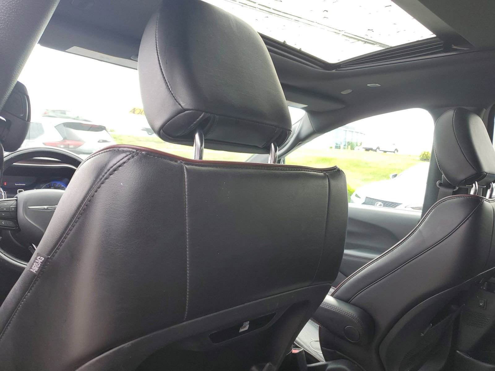 Used 2020 Chrysler Pacifica Limited FWD image 13