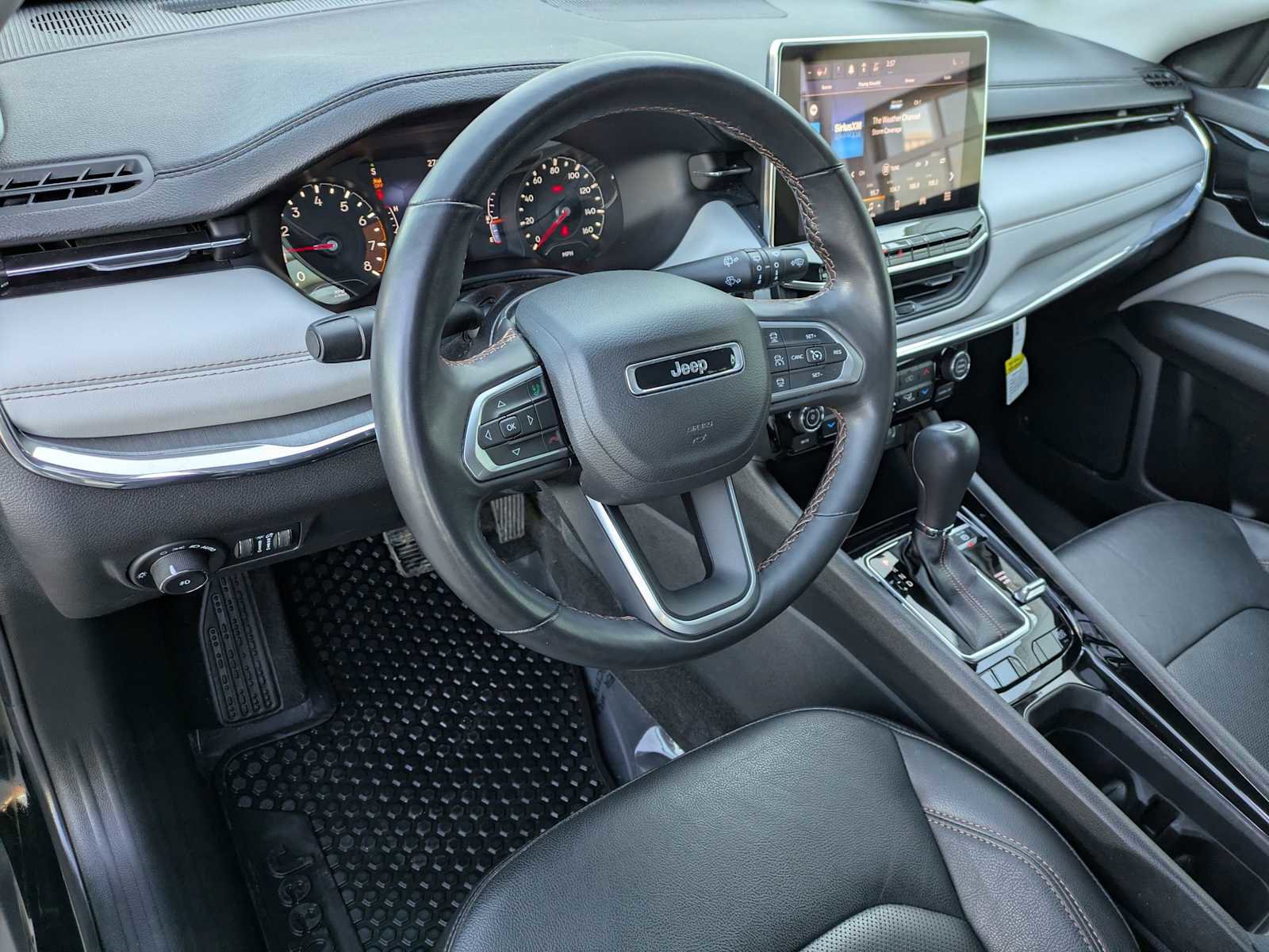 Used 2022 Jeep Compass Limited image 2