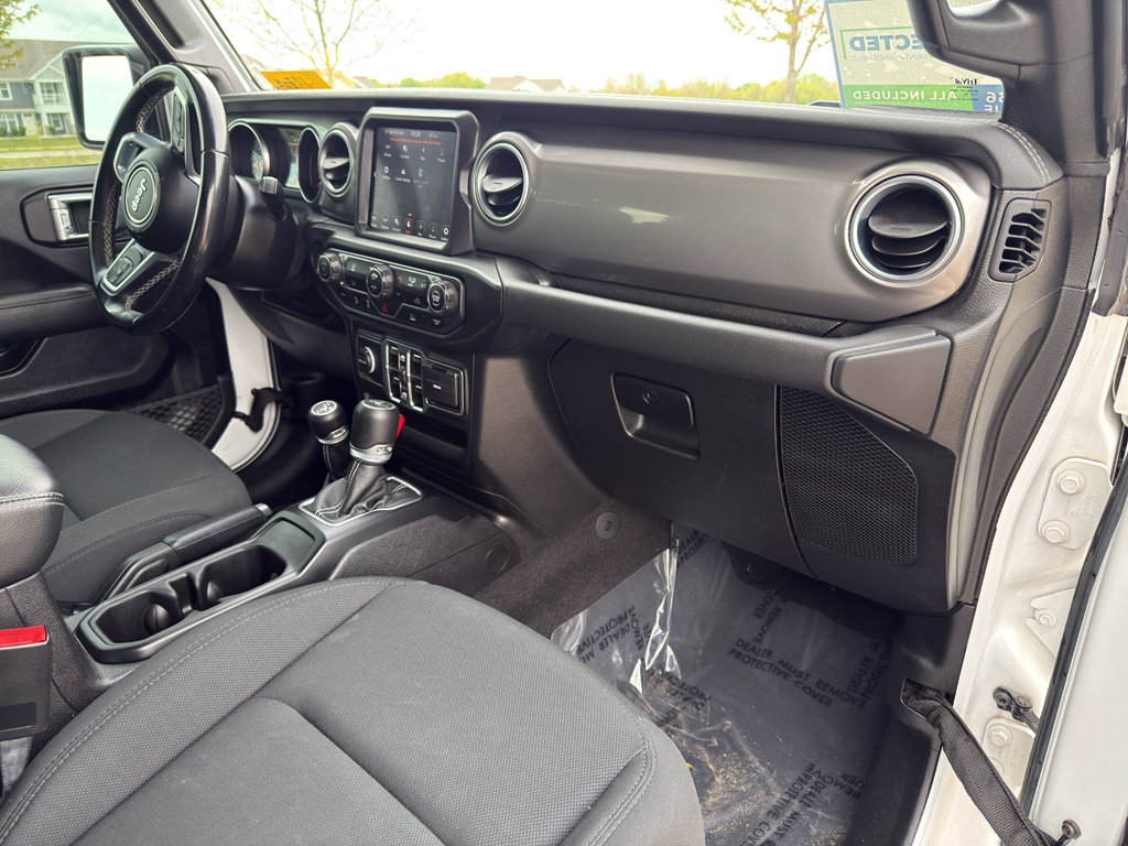 Used 2021 Jeep Wrangler Unlimited Sahara w/ Uconnect 4C Nav & Sound Group AWD/4WD image 38