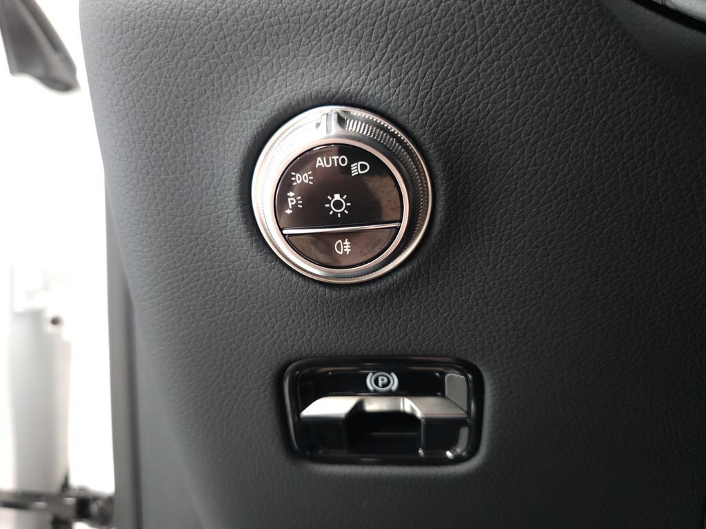 Certified 2026 Mercedes-Benz GLC 300 4MATIC image 9