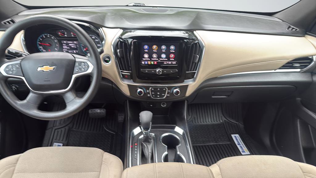 Used 2023 Chevrolet Traverse LS w/ Safety Package AWD/4WD image 12