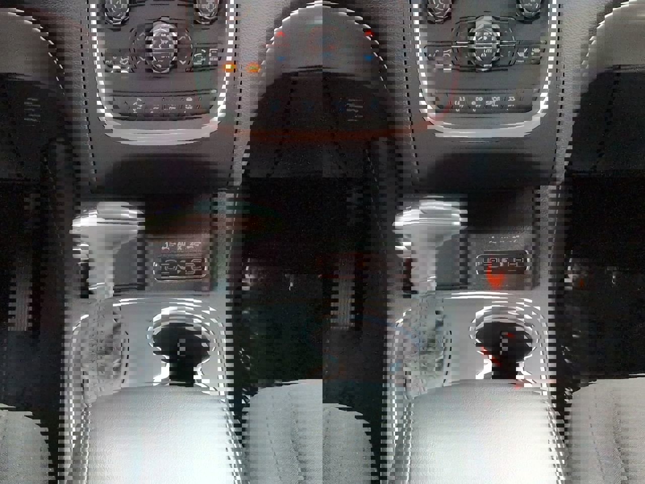 Used 2019 Dodge Durango SXT w/ 3rd Row Seating Group image 18