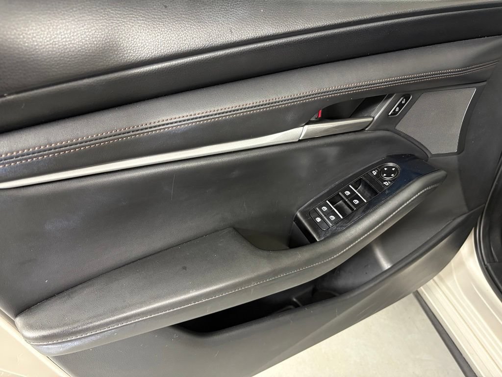Used 2024 MAZDA MAZDA3 s FWD image 14