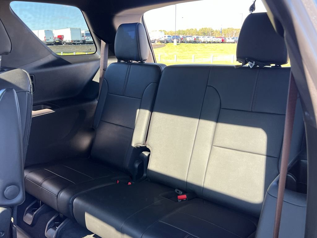 Used 2023 Chevrolet Traverse RS image 41