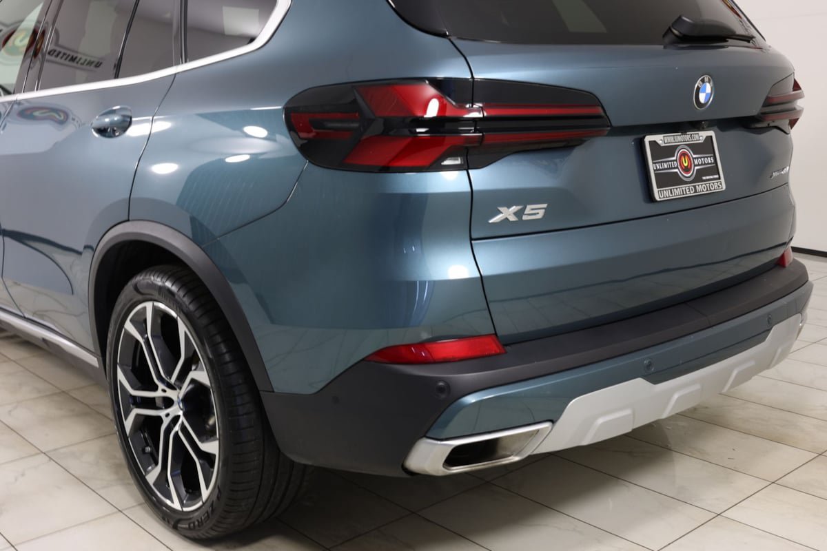 Used 2024 BMW X5 xDrive40i w/ Premium Package AWD/4WD image 49