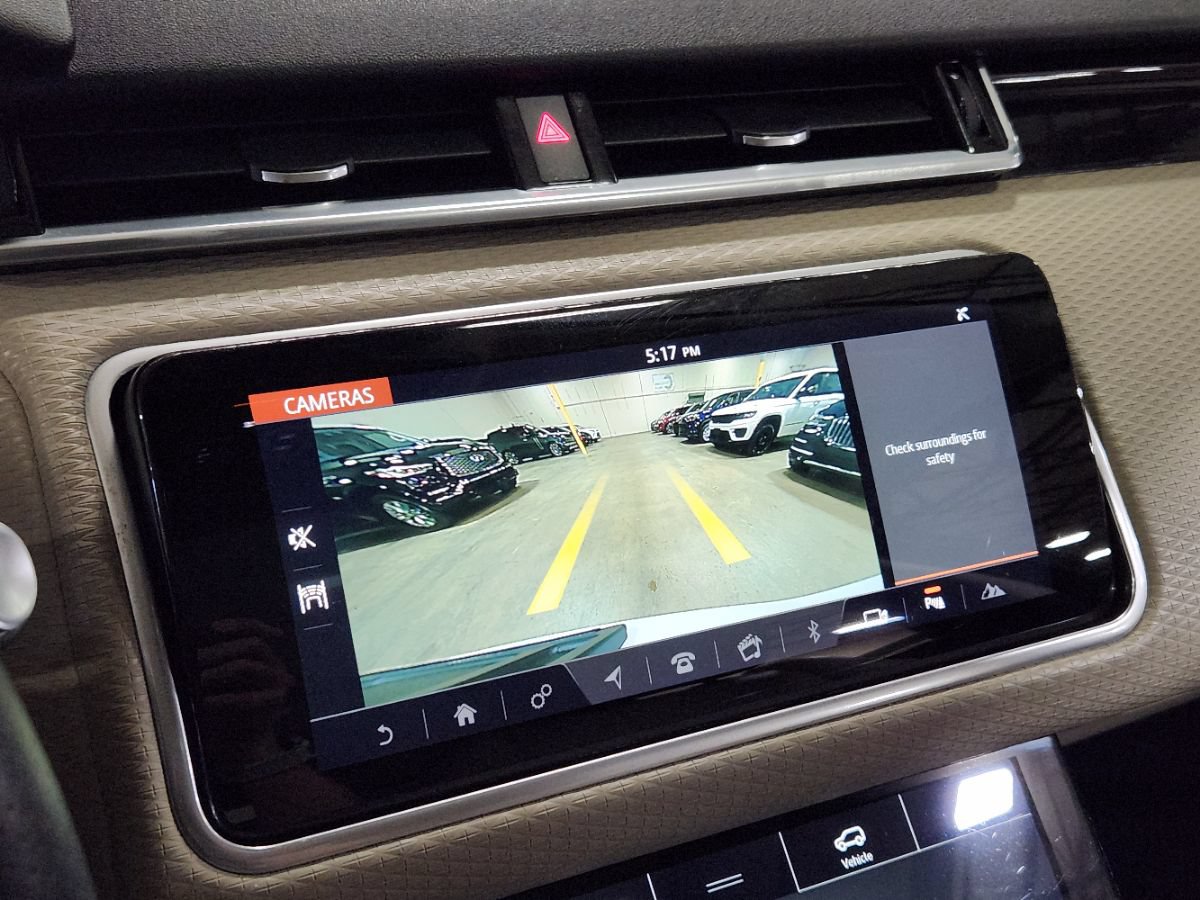 Used 2020 Land Rover Range Rover Velar S AWD/4WD image 37