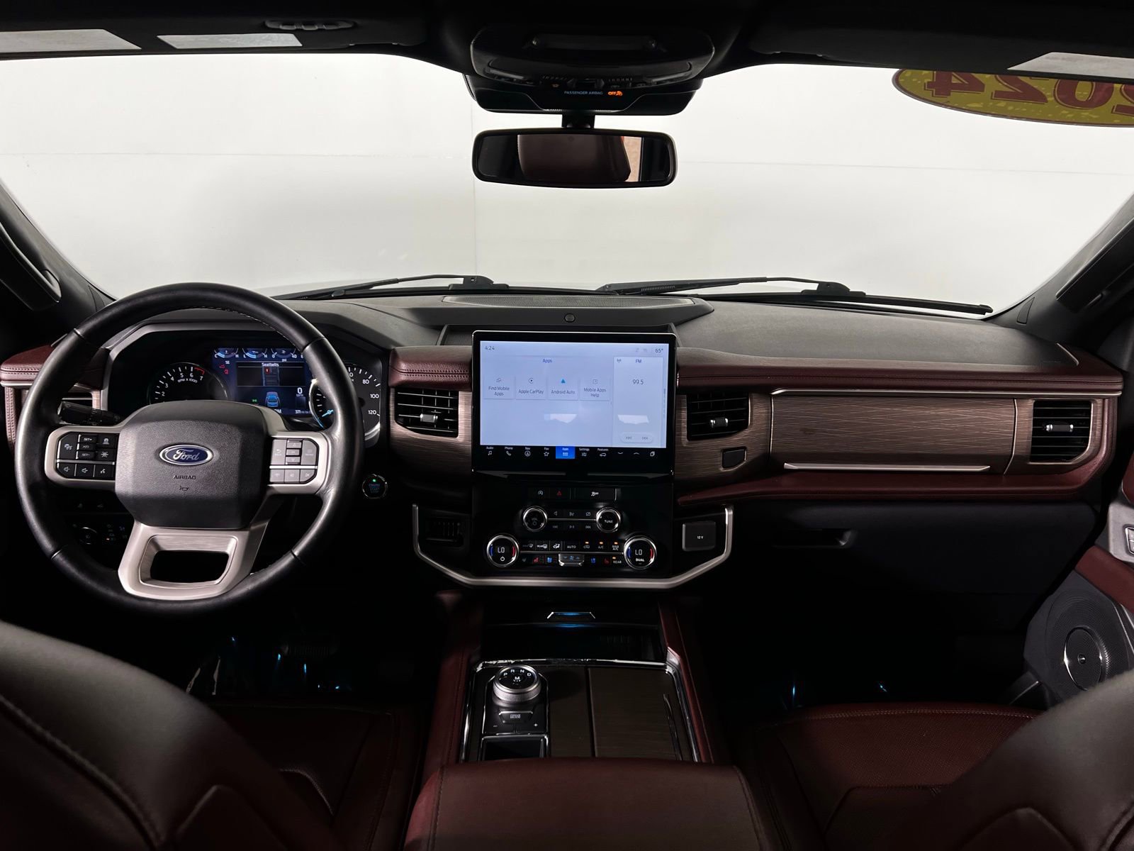 Used 2024 Ford Expedition Max Limited image 28