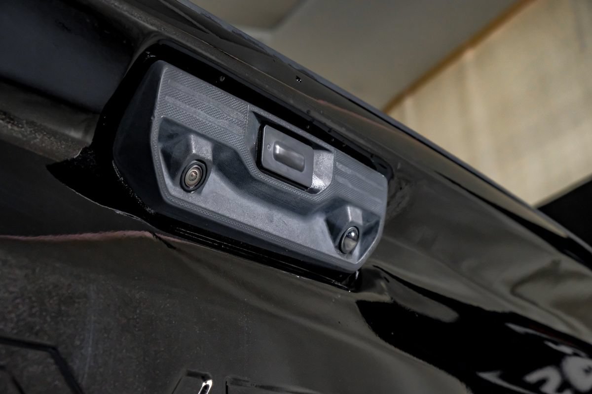 Used 2021 Chevrolet Silverado 2500 Custom w/ Custom Value Package AWD/4WD image 47