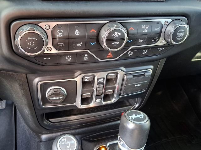 Used 2019 Jeep Wrangler Unlimited Sahara w/ Advanced Safety Group image 14