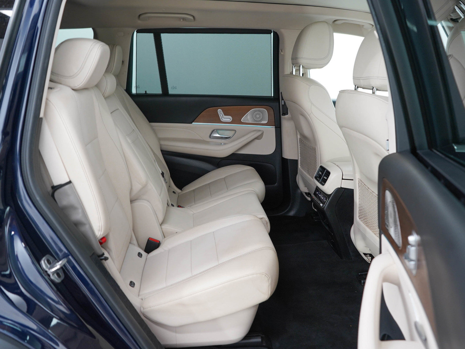 Used 2022 Mercedes-Benz GLS 450 4MATIC image 12