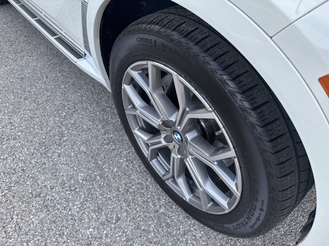 Used 2024 BMW X7 xDrive40i image 50