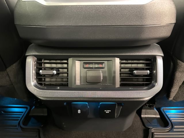 Certified 2025 Ford F150 Platinum w/ FX4 Off-Road Package AWD/4WD image 15