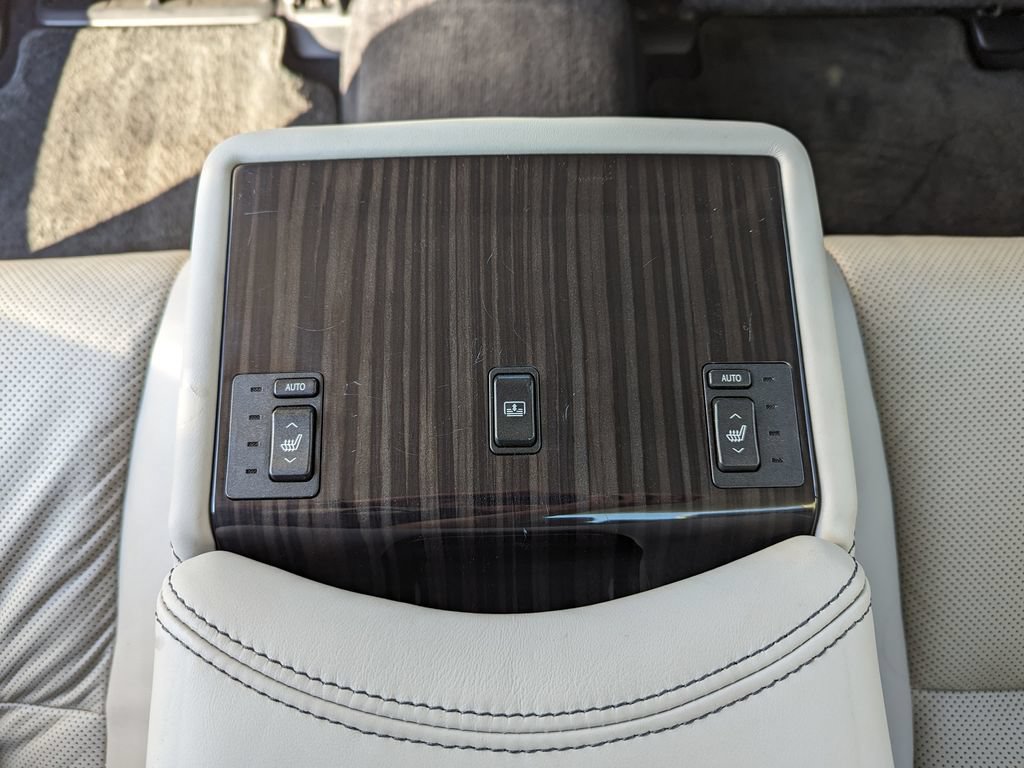 Used 2013 Lexus LS 460 AWD w/ Comfort Pkg image 42