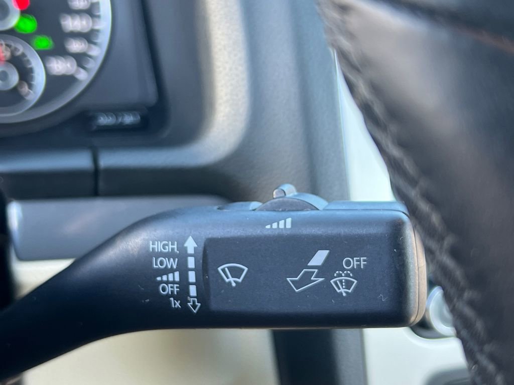 Used 2010 Volkswagen Eos Komfort image 28