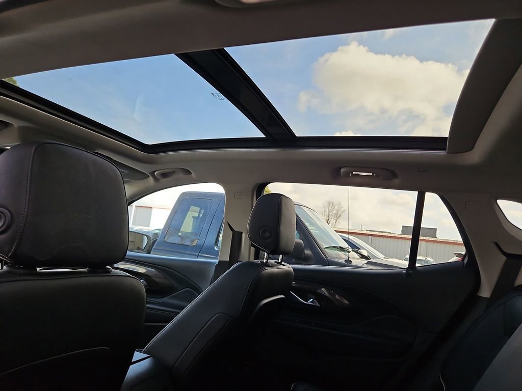 Used 2020 GMC Terrain Denali w/ Denali Premium Package image 24
