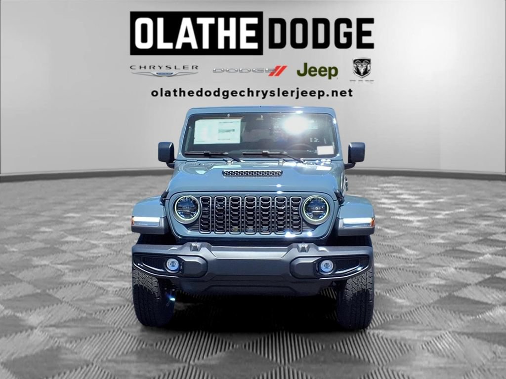 New 2026 Jeep Gladiator Sport AWD/4WD image 30