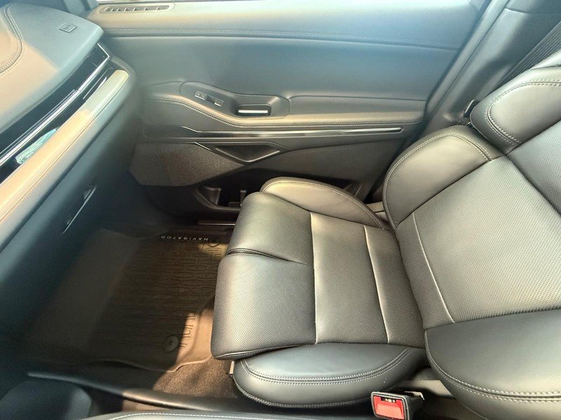 New 2025 Lincoln Navigator L Reserve w/ Jet Appearance Package AWD/4WD image 17