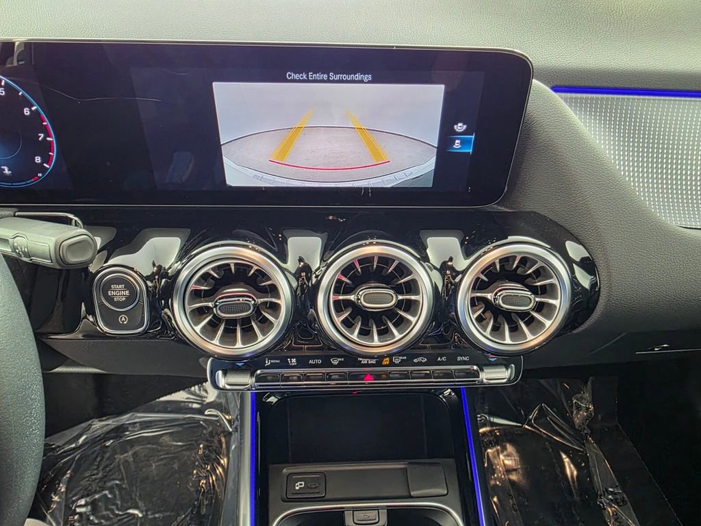 Certified 2022 Mercedes-Benz GLA 250 image 22