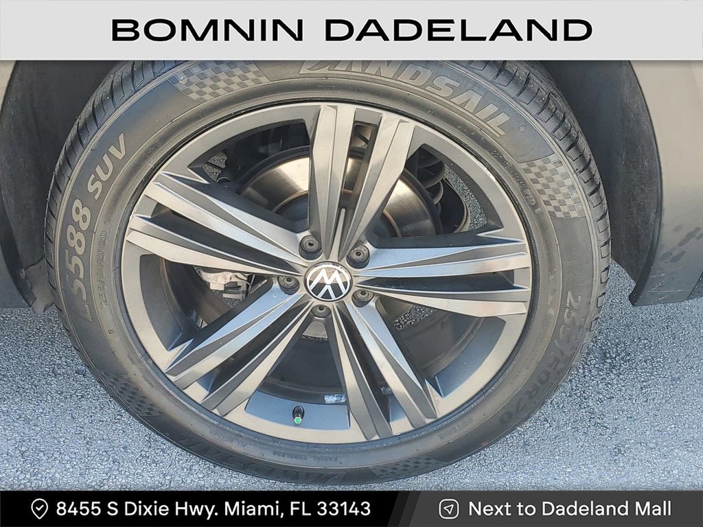 Used 2021 Volkswagen Atlas SE w/ Panoramic Sunroof Package image 10