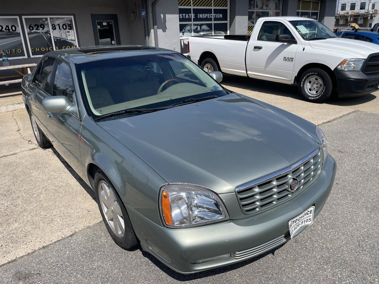 Used 2005 Cadillac De Ville DTS w/ Equipment Group FWD image 20