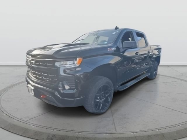 Used 2024 Chevrolet Silverado 1500 LT Trail Boss w/ Convenience Package II image 3