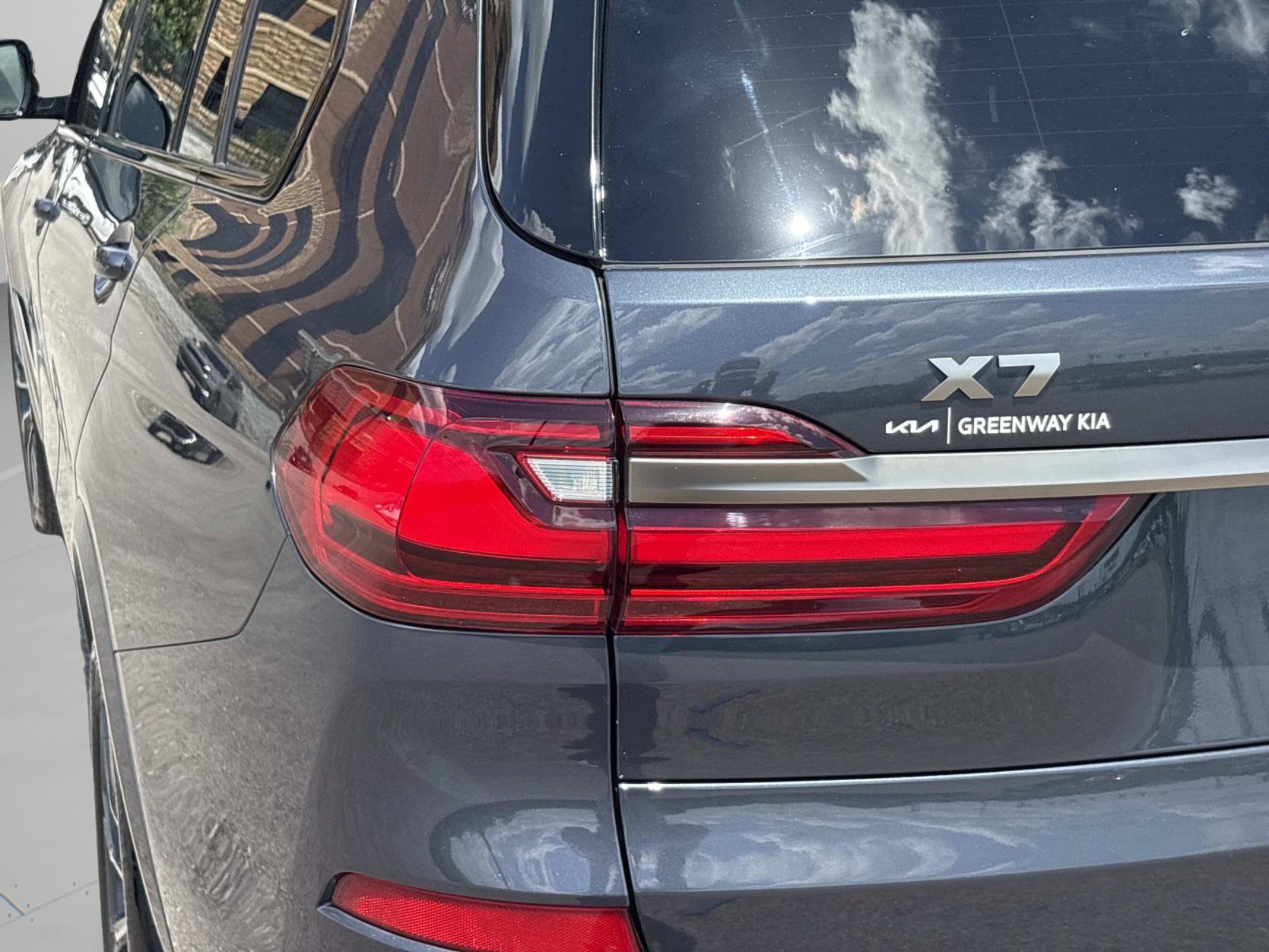 Used 2022 BMW X7 M50i AWD/4WD image 37