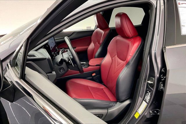 Used 2024 Lexus NX 450h+ AWD w/ Vision Package image 18