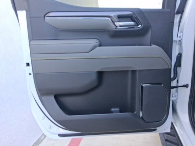 Used 2025 Chevrolet Silverado 1500 ZR2 w/ Technology Package image 26