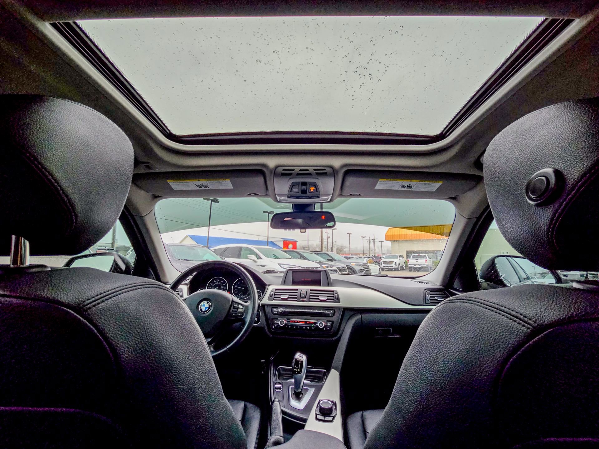 Used 2014 BMW 320i xDrive Sedan image 27