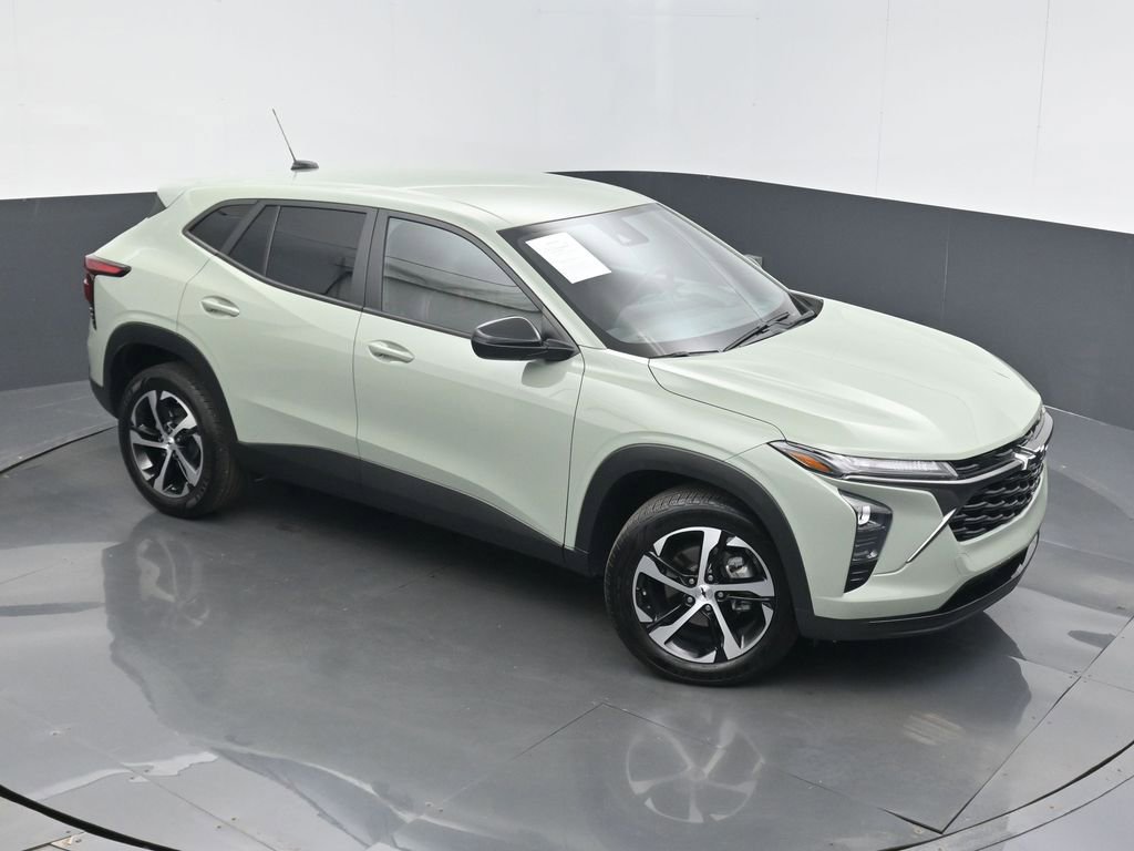 Used 2024 Chevrolet Trax RS w/ Driver Confidence Package image 33