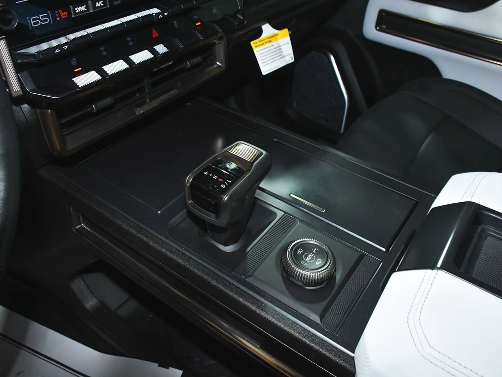 Used 2025 GMC Hummer EV 2X w/ Extreme Off-Road Package AWD/4WD image 40