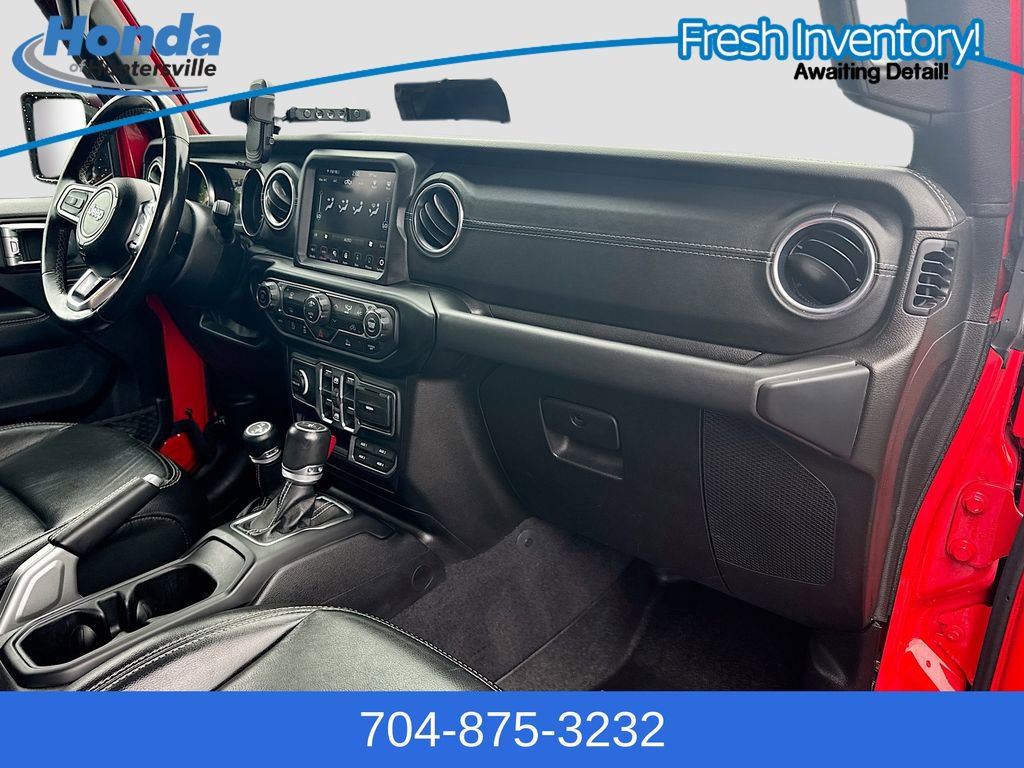 Used 2020 Jeep Gladiator Overland AWD/4WD image 32