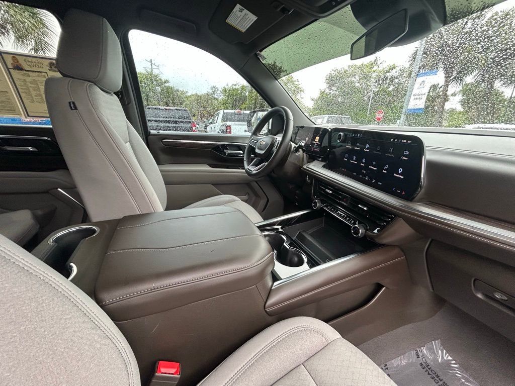 Used 2025 Chevrolet Tahoe LS image 24