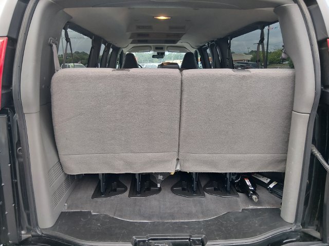 Used 2025 GMC Savana 3500 LT w/ LT Preferred Equipment Group RWD image 16