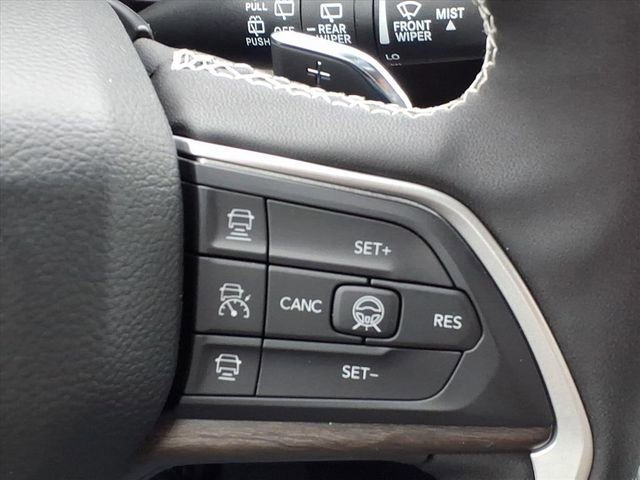 New 2026 Jeep Grand Cherokee Limited w/ Limited Altitude Package image 24