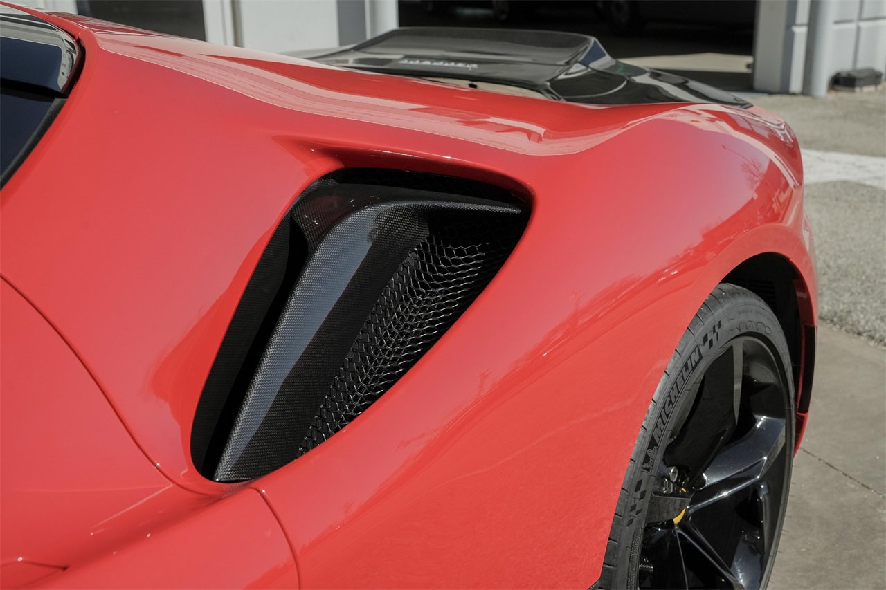 Used 2021 Ferrari SF90 Stradale Base image 15