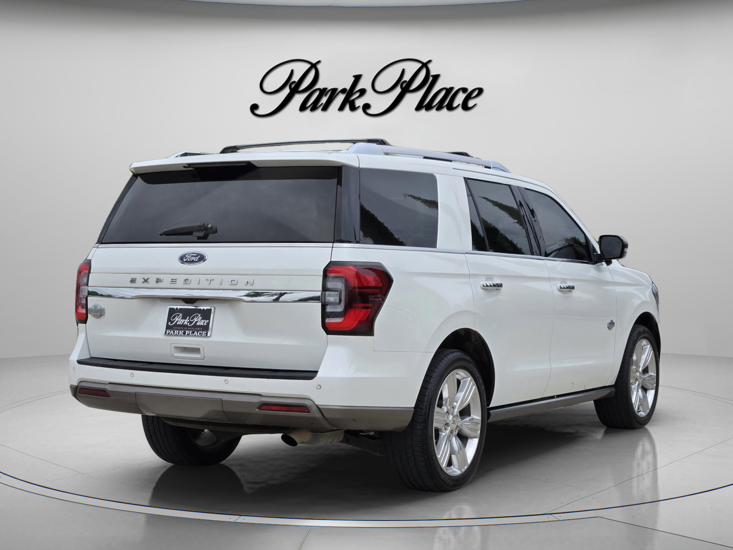 Used 2023 Ford Expedition King Ranch AWD/4WD image 5