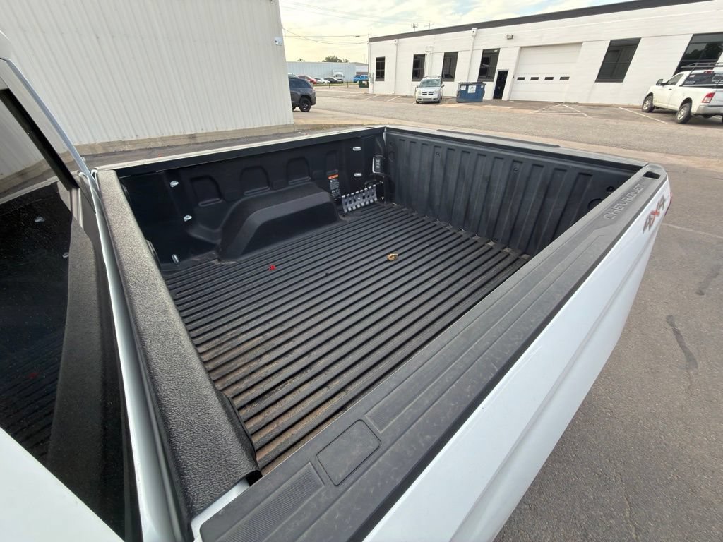 Used 2021 Chevrolet Silverado 1500 LTZ AWD/4WD image 17
