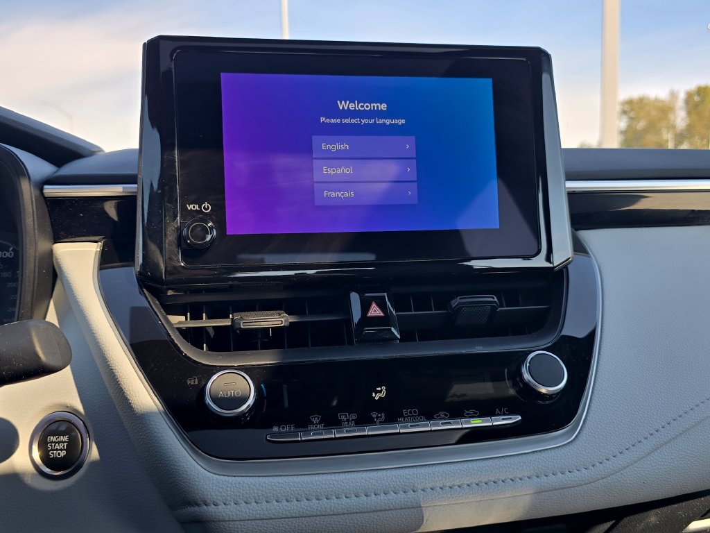 Certified 2024 Toyota Corolla SE w/ SE Premium Package FWD image 29