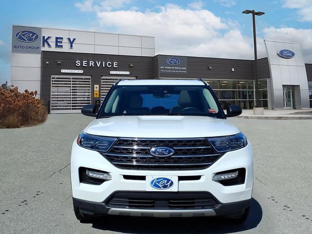 Used 2023 Ford Explorer XLT w/ Equipment Group 202A image 2