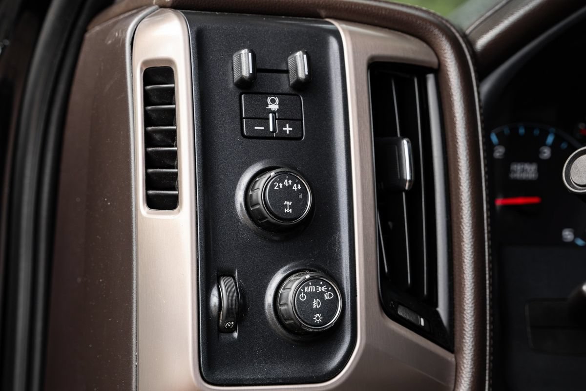 Used 2019 GMC Sierra 3500 Denali AWD/4WD image 22