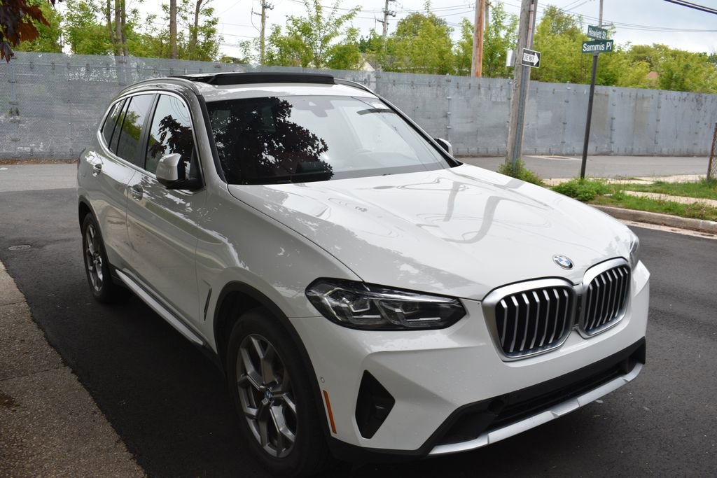 Used 2024 BMW X3 sDrive30i RWD image 4