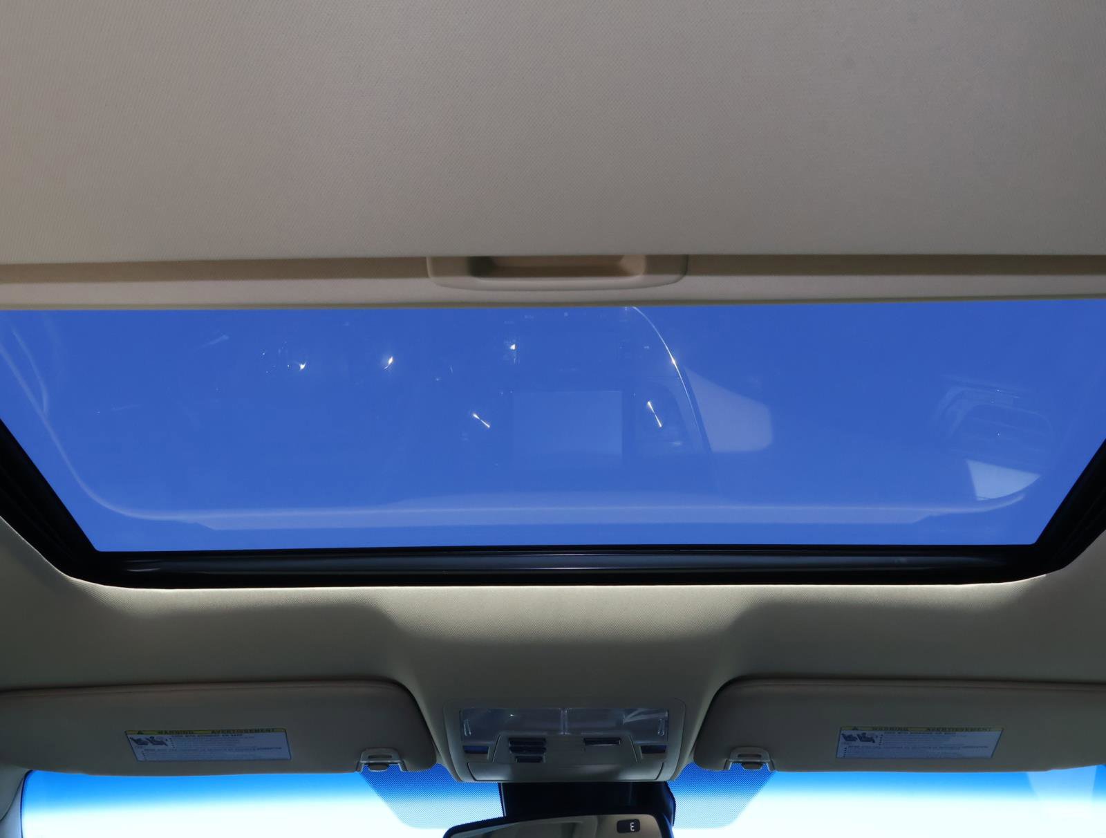 Used 2016 Toyota Avalon Limited w/ Toyota Safety Sense Package image 12