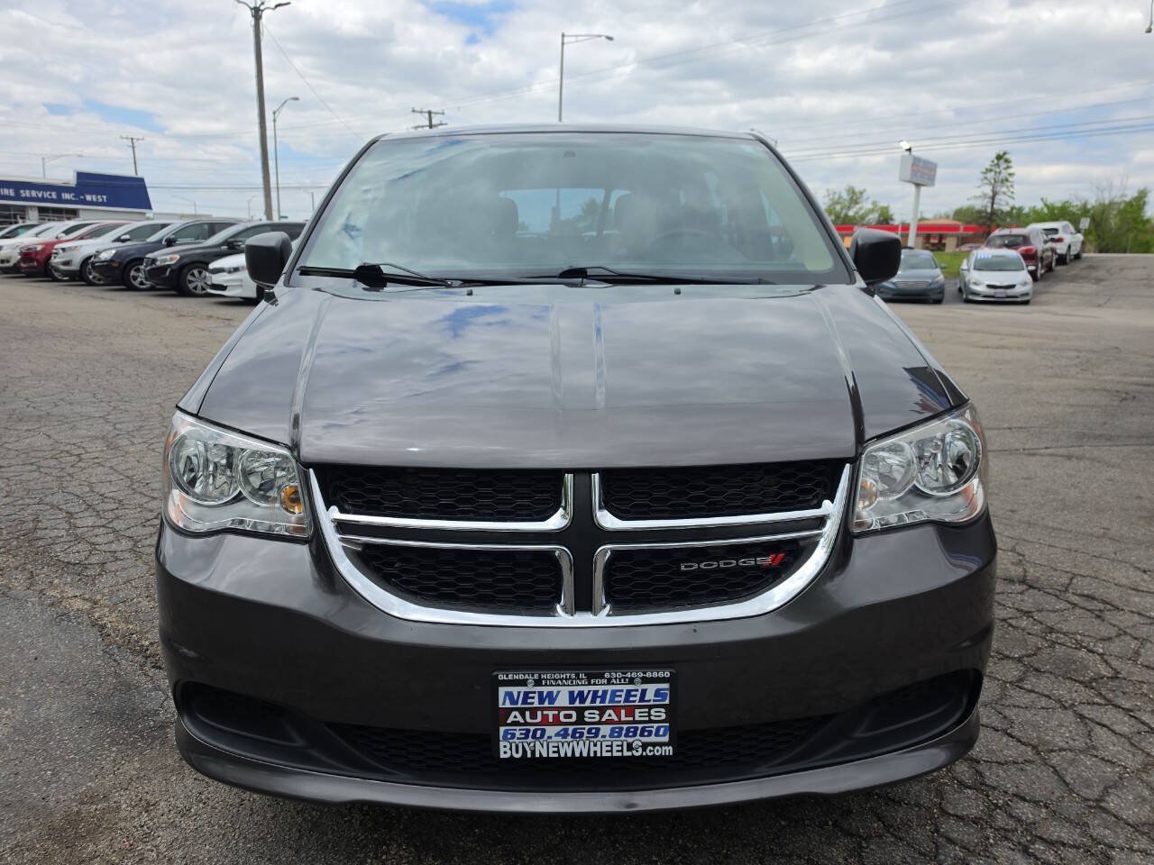 Used 2015 Dodge Grand Caravan American Value Package FWD image 4