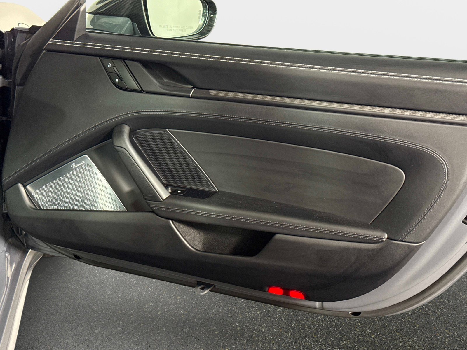 Used 2025 Porsche 911 Targa 4 GTS image 27