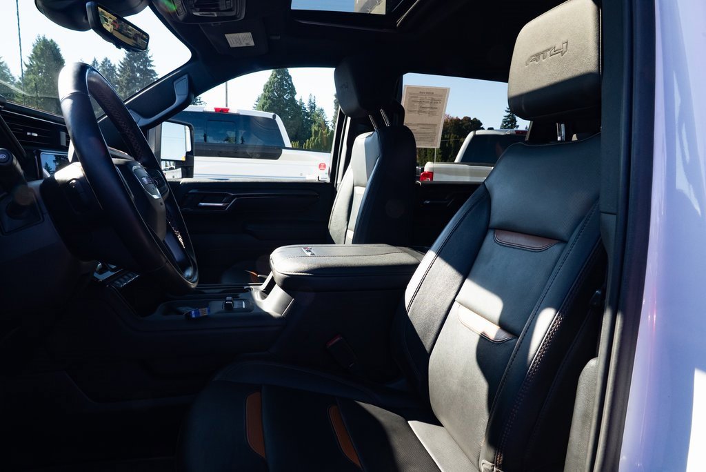 Used 2024 GMC Sierra 2500 AT4 w/ Technology Package image 19