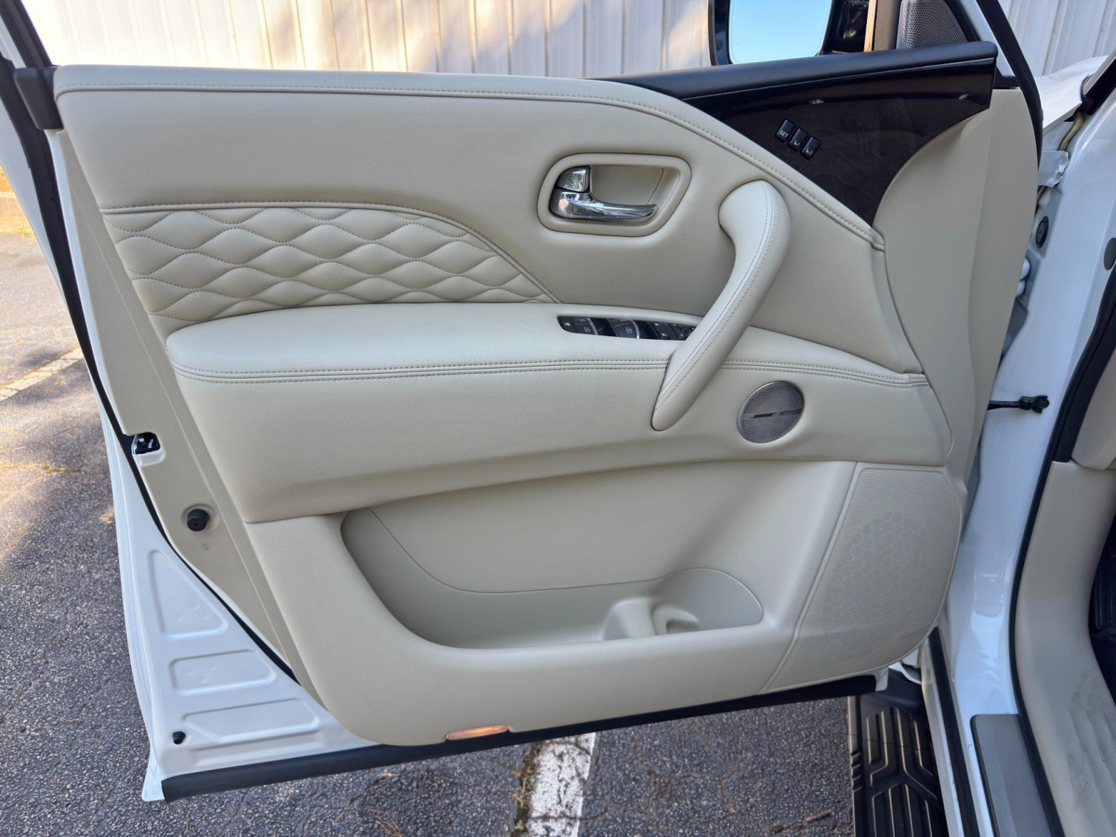 Used 2024 INFINITI QX80 Sensory w/ Cargo Package AWD/4WD image 46
