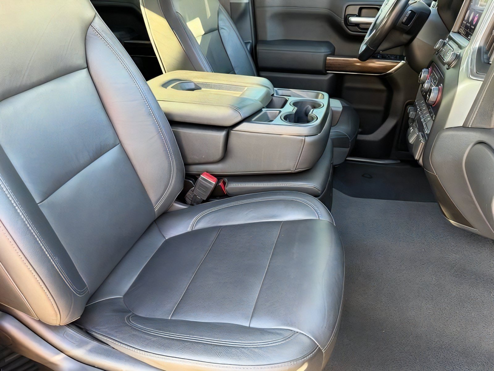 Used 2019 Chevrolet Silverado 1500 LT w/ All-Star Edition AWD/4WD image 10