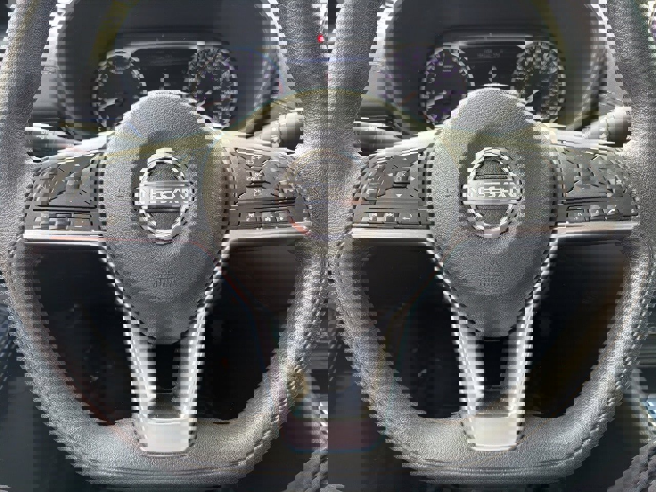 Used 2025 Nissan Sentra SV image 12